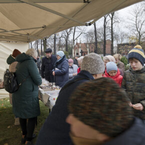 światowy dzień ubogich - kiermasz (18)