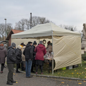 światowy dzień ubogich - kiermasz (2)